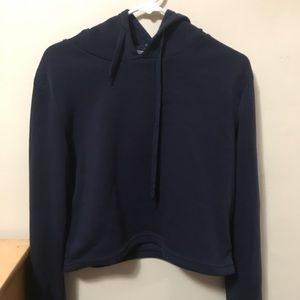 Cropped navy blue sweatshirt